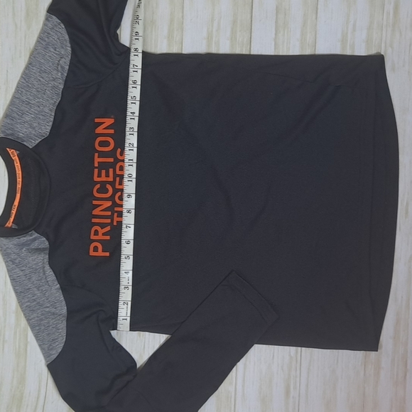 Gen 2 Athletic Shirt - Picture 4 of 8